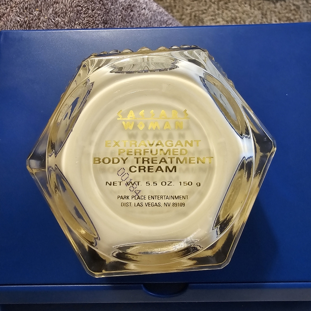 caesars woman perfumed extravagant body treatment cream 5.5 oz